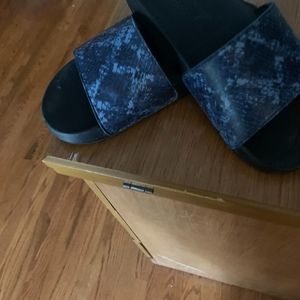 Meet your Posher, Carolanne